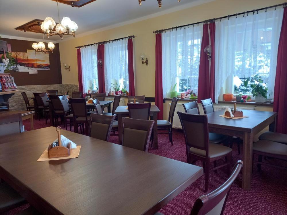 Pension Svycarsky Dum Špindlerŭv Mlýn Buitenkant foto